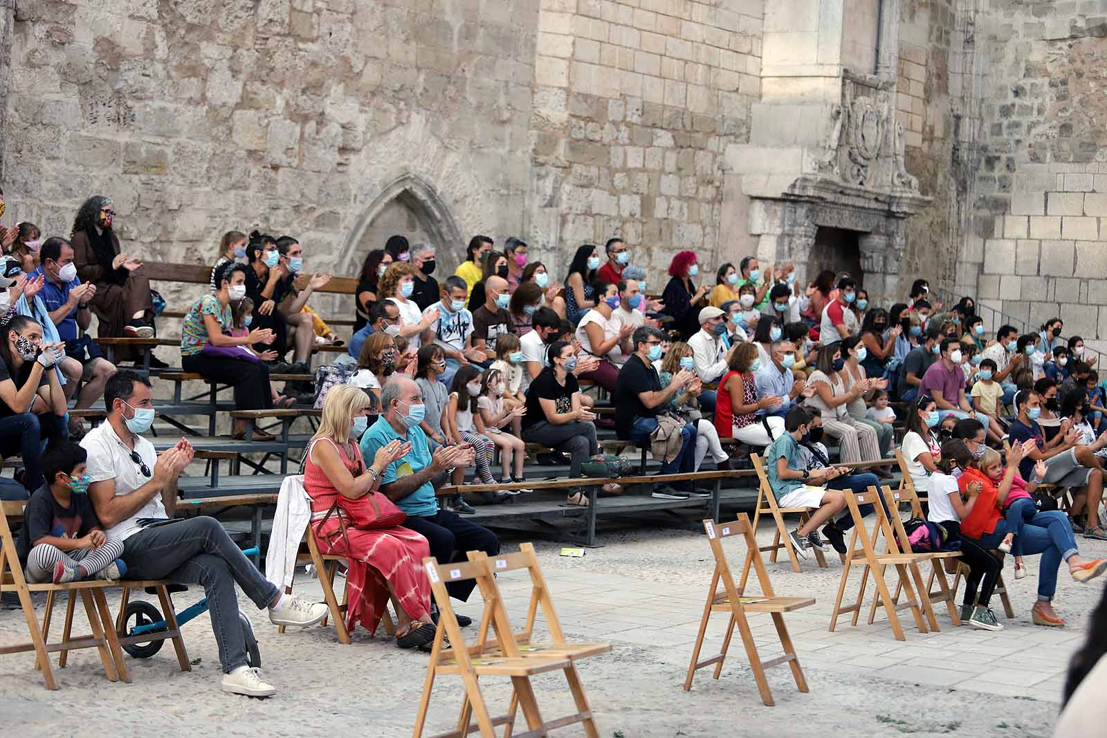 Circo, danza y teatro ya están en Burgos en una nueva edición del festival.