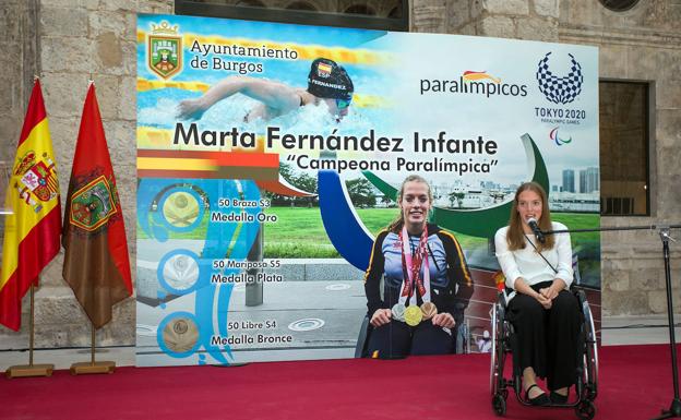 Burgos rinde un emotivo homenaje a la tricampeona paralímpica Marta Fernández