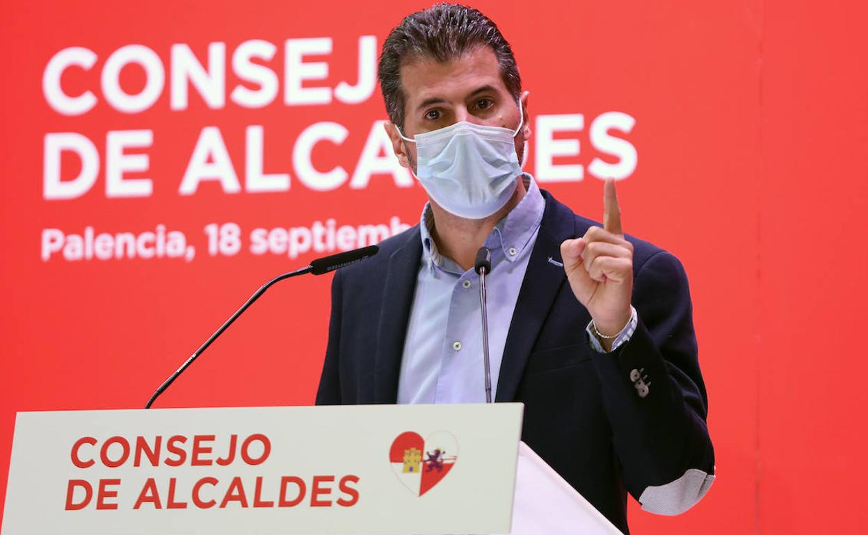 Tudanca, durante su intervención en Dueñas, Palencia.