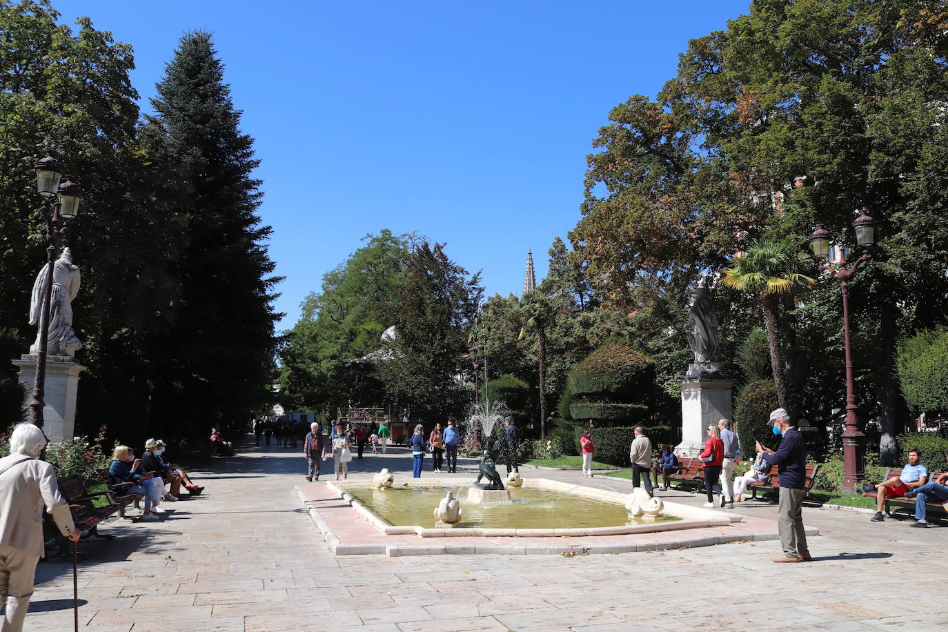 Fotos: El último fin de semana del verano se despide con sol y paseos