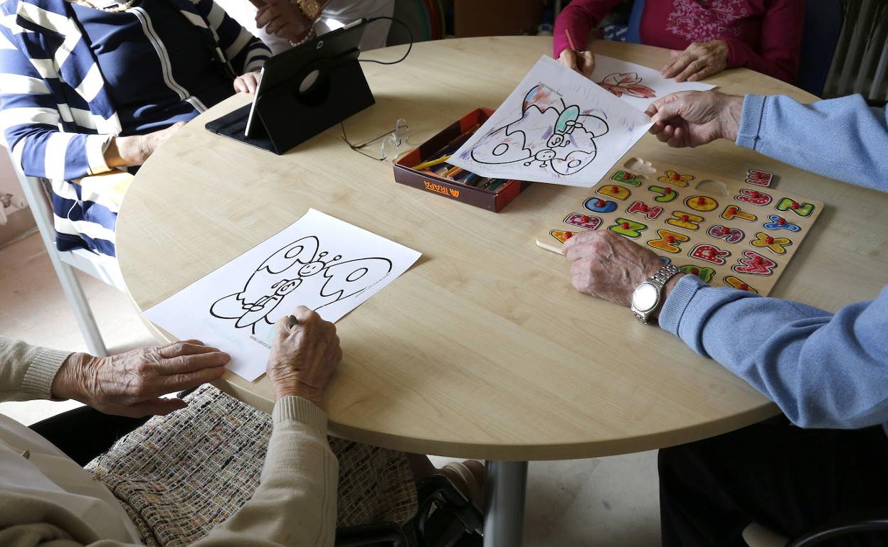 La enfermedad de Alzheimer afecta a unos 6.000 burgaleses.