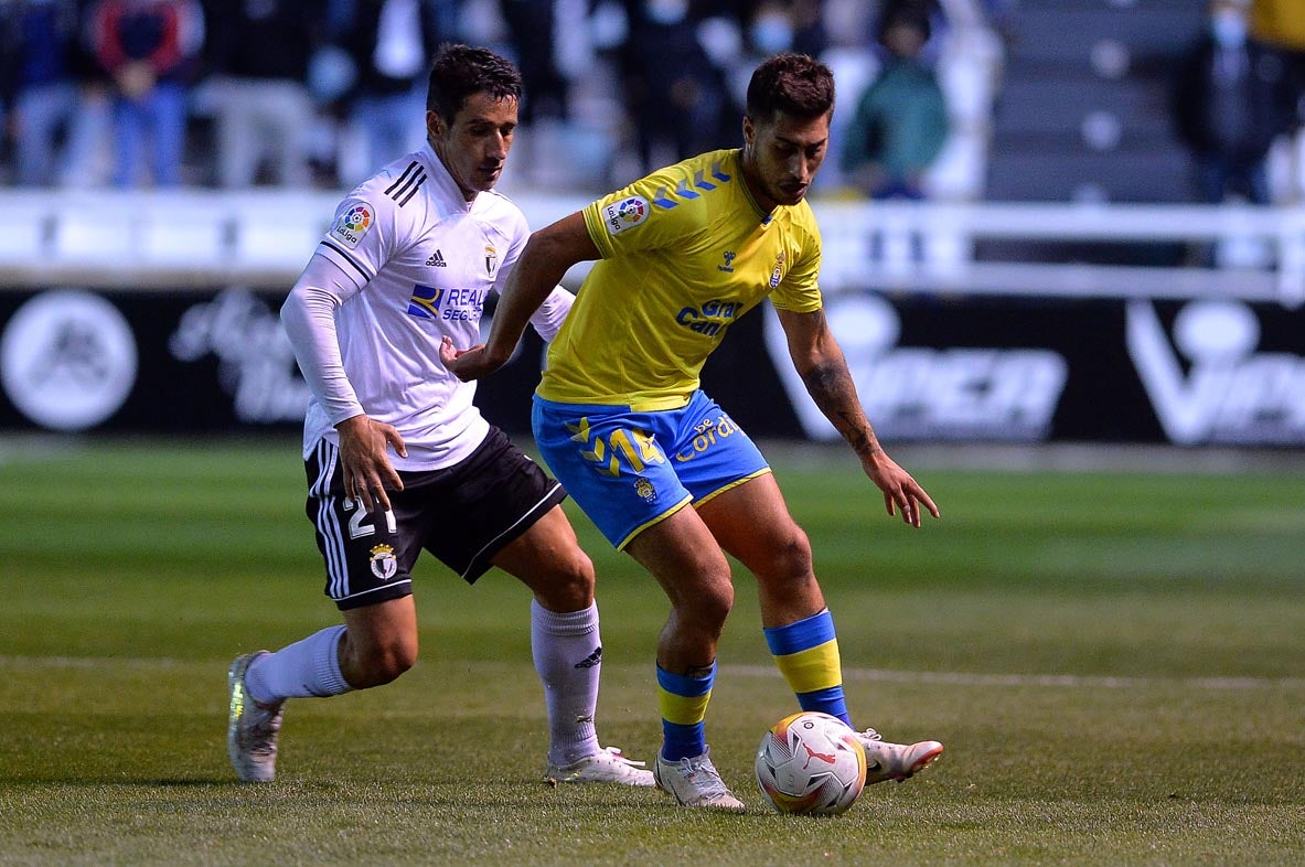 Fotos: El Burgos CF suma un empate frente a Las Palmas