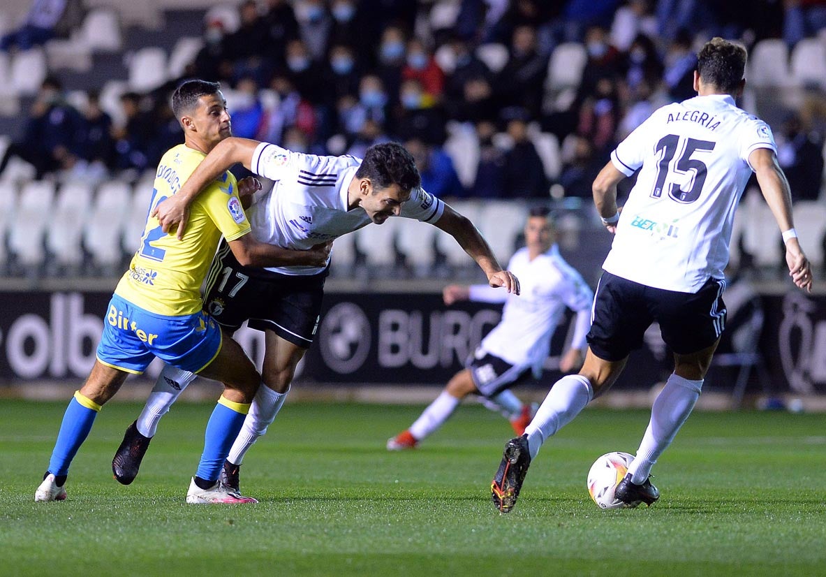 Fotos: El Burgos CF suma un empate frente a Las Palmas