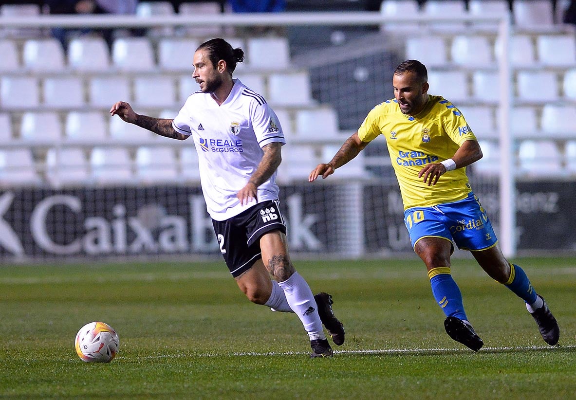 Fotos: El Burgos CF suma un empate frente a Las Palmas