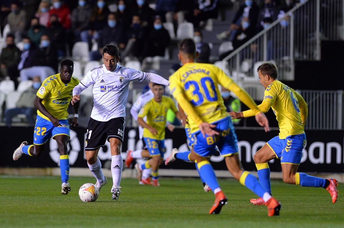 Fotos: El Burgos CF suma un empate frente a Las Palmas