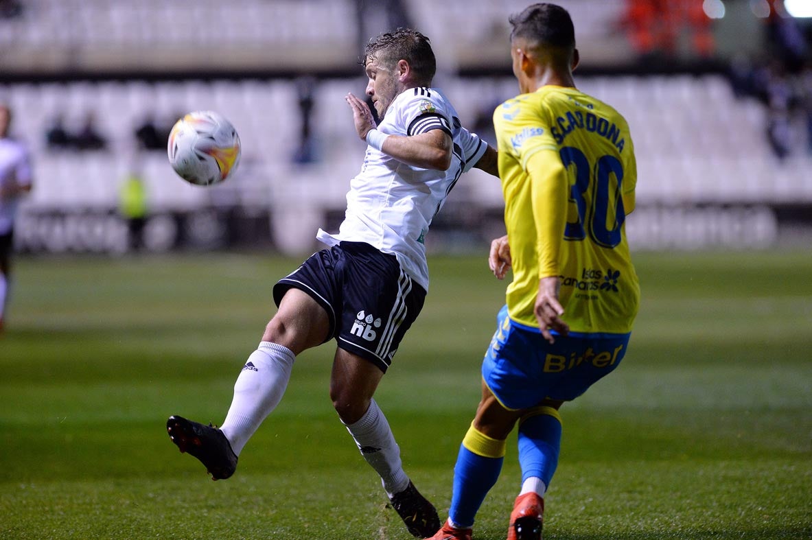 Fotos: El Burgos CF suma un empate frente a Las Palmas