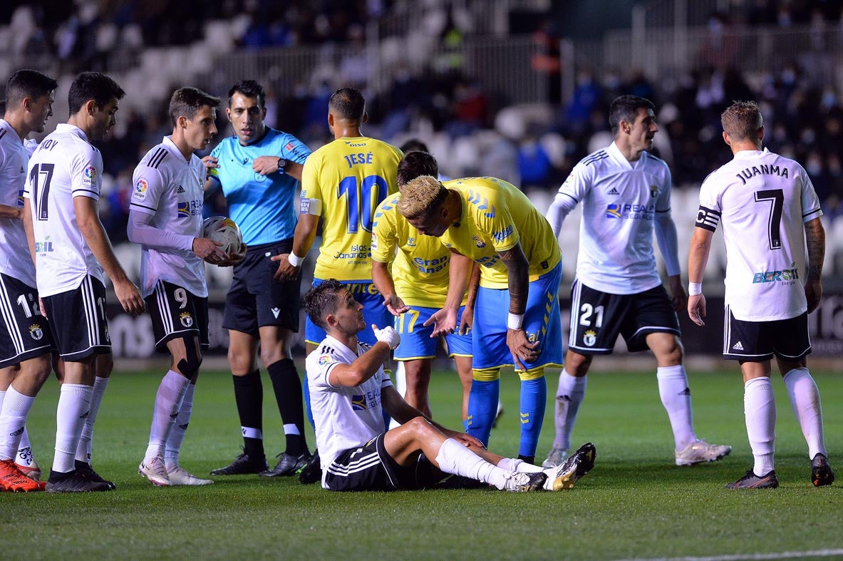 Fotos: El Burgos CF suma un empate frente a Las Palmas