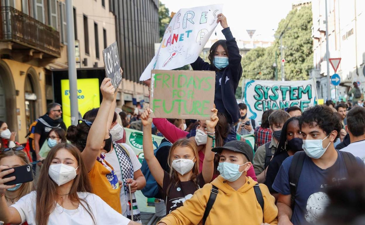 Manifestación de jóvenes en defensa del planeta en Milán, que contó con la asistencia de Greta Thunberg.