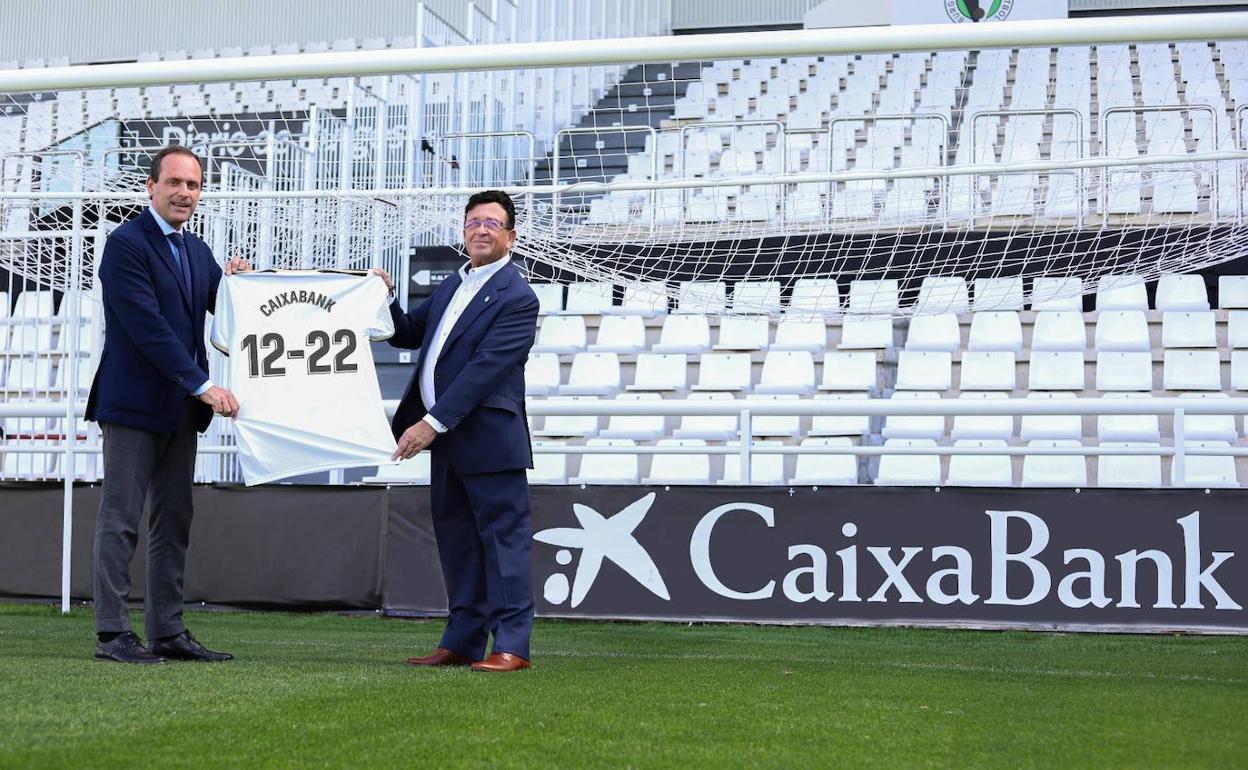 Juan Domínguez de CaixaBank y Rodrigo Santidrián del Burgos CF.