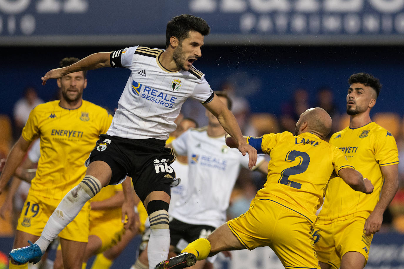 Fotos: El Burgos CF cae en casa del colista