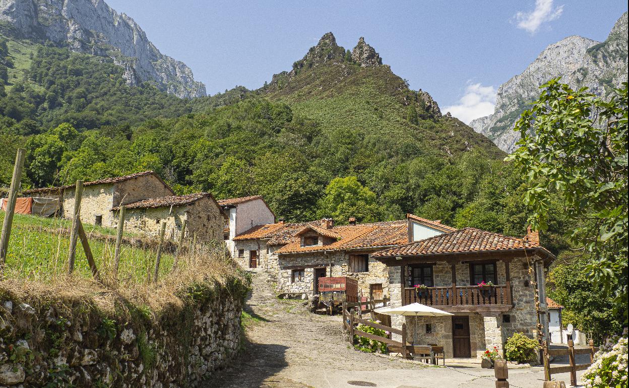 San Esteban de Cuñaba en Asturias.