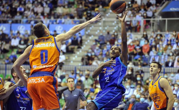 Peñarroya y Rivero también ganan con el Valencia en Burgos