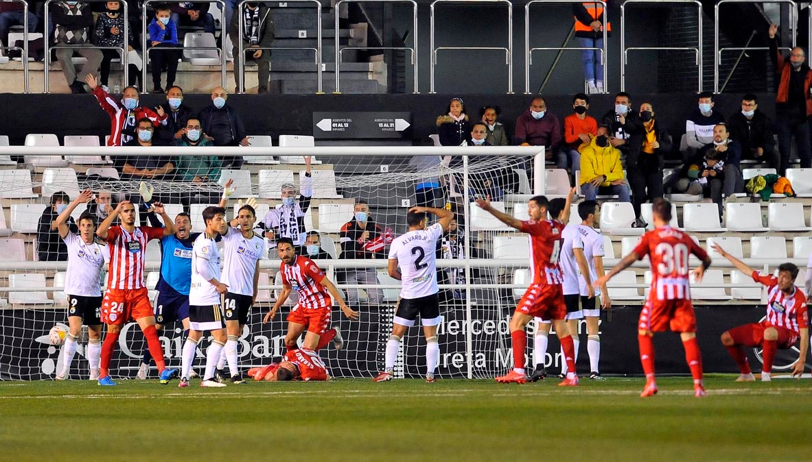 Así fue el empate entre los burgaleses y los gallegos en El Plantío.