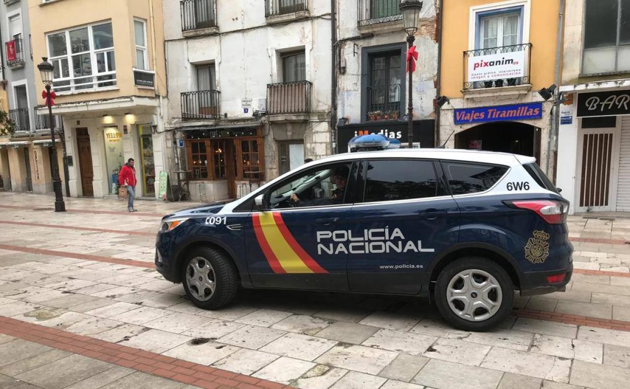 La Policía Nacional ha detenido al presunto autor en una céntrica avenida de Burgos.