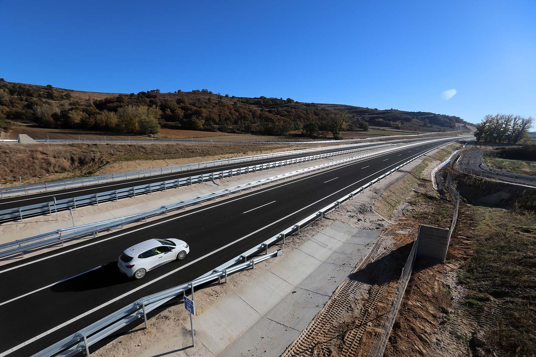 Fotos: La apertura del nuevo tramo de la A-73, inminente