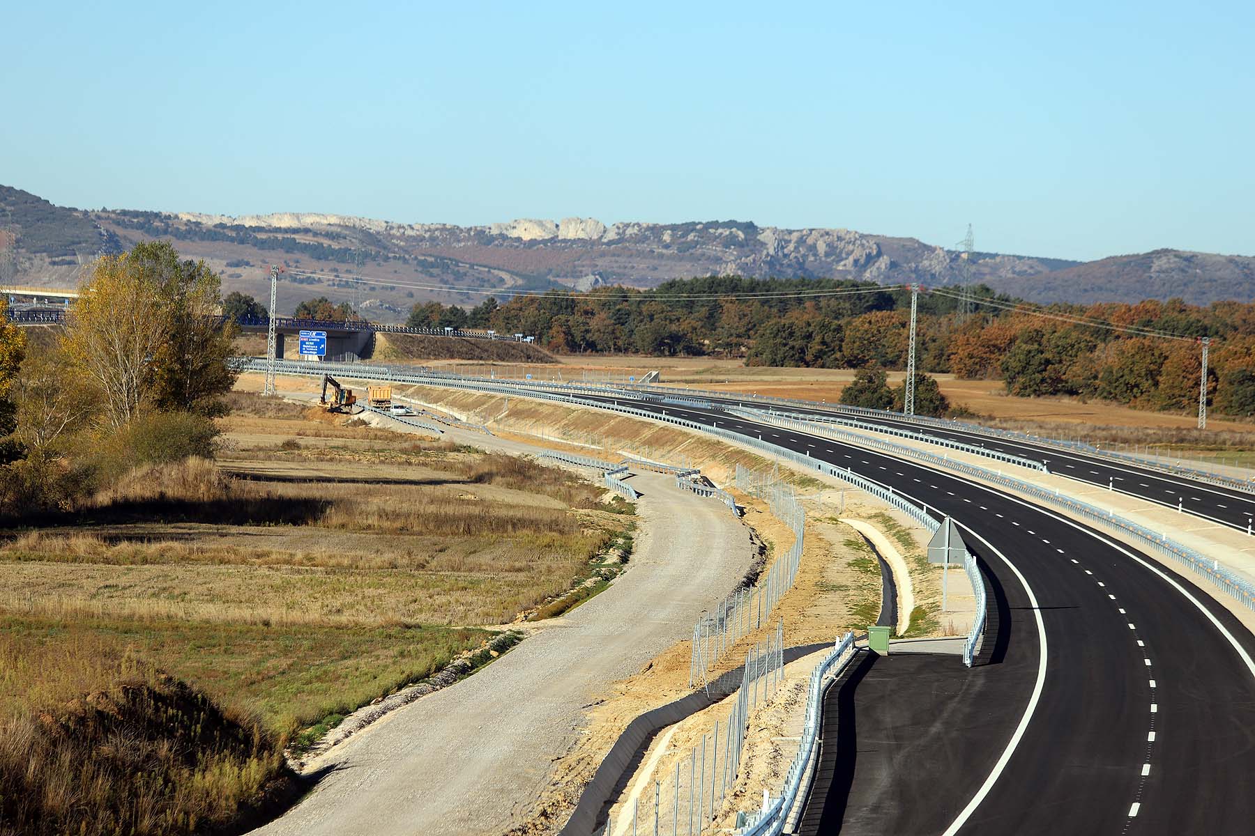 Fotos: La apertura del nuevo tramo de la A-73, inminente