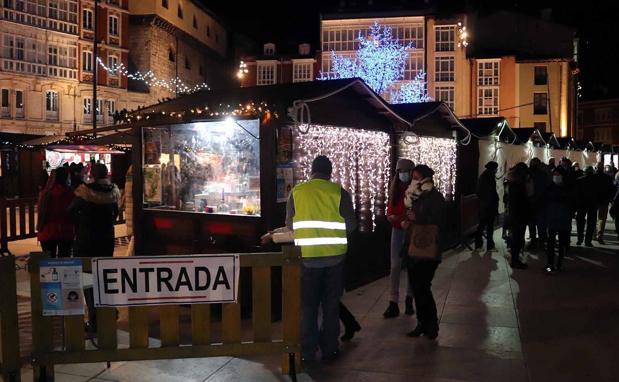 Mercadillo navideño en Burgos el año pasado.