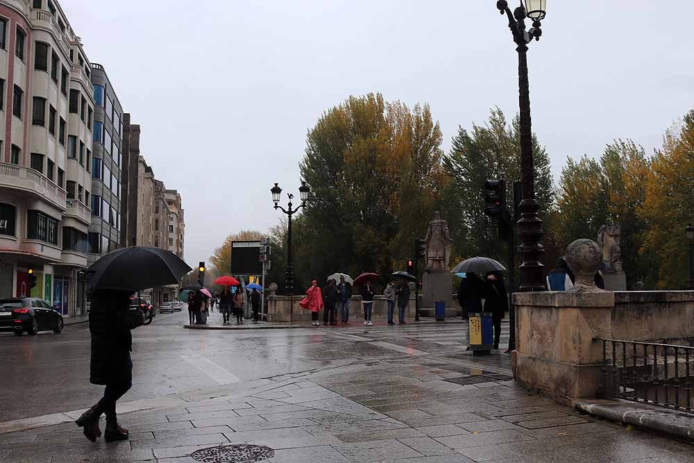 Fotos: Burgos se despide octubre con lluvia