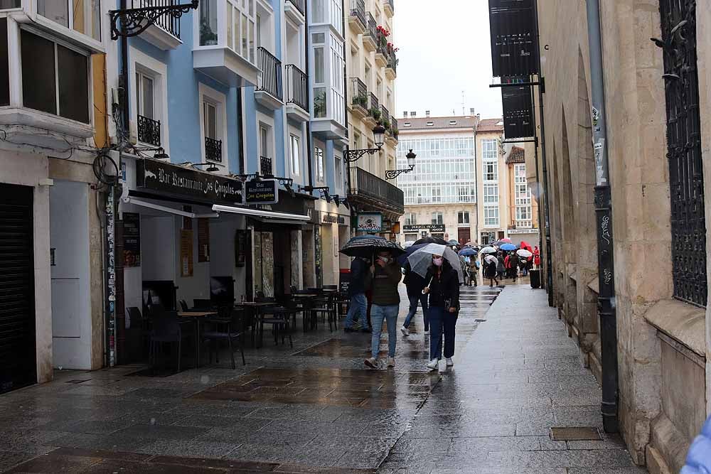 Fotos: Burgos se despide octubre con lluvia