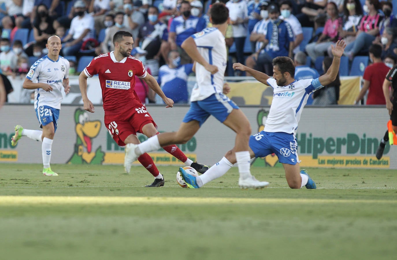 Fotos: El CD Tenerife golea al Burgos CF