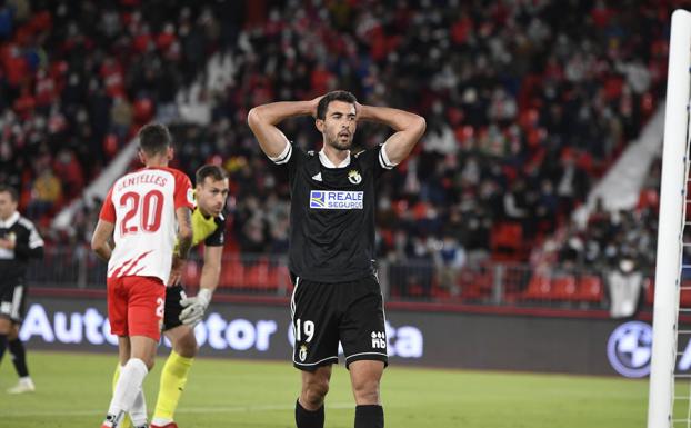 El Burgos CF cierra su semana negra contra el Almería