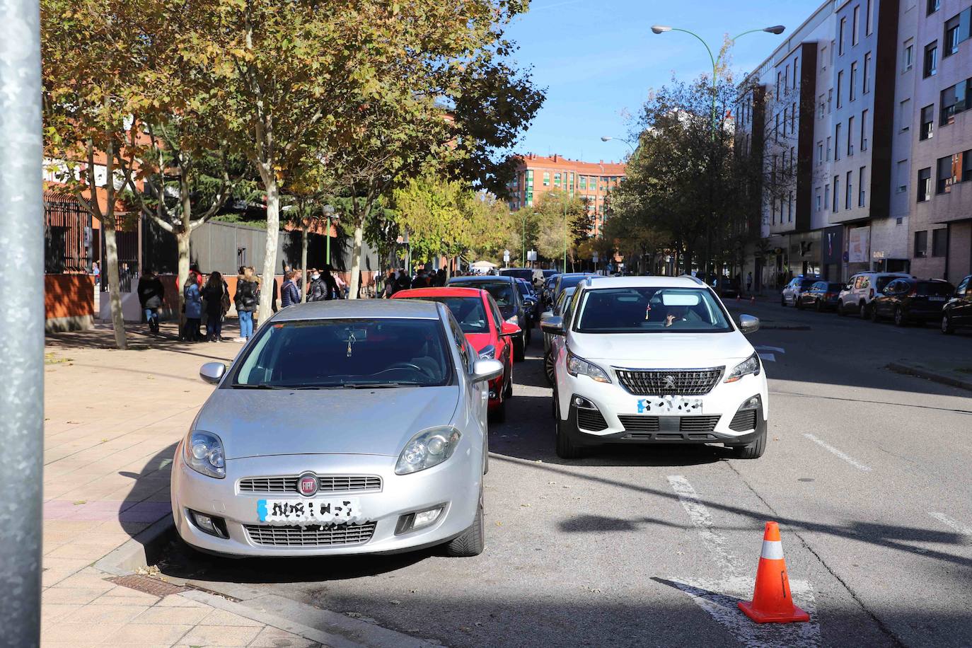 La Policía Local intensifica las labores de informar en los centros educativos de la capital.