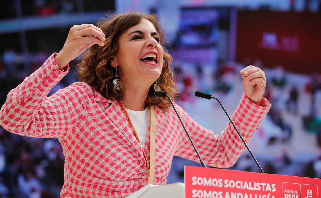 La ministra de Hacienda, María Jesús Montero, en un acto del PSOE.