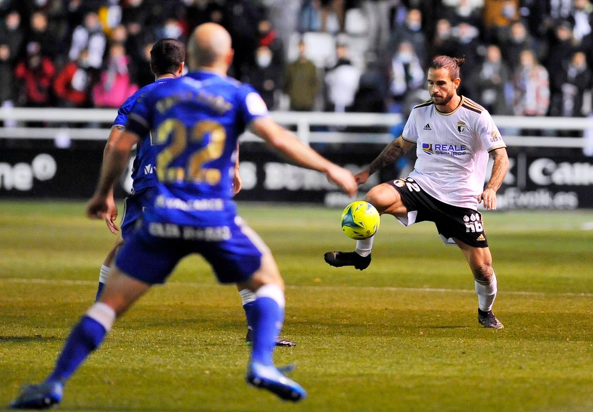 Fotos: El Burgos CF se hace con un nuevo derbi