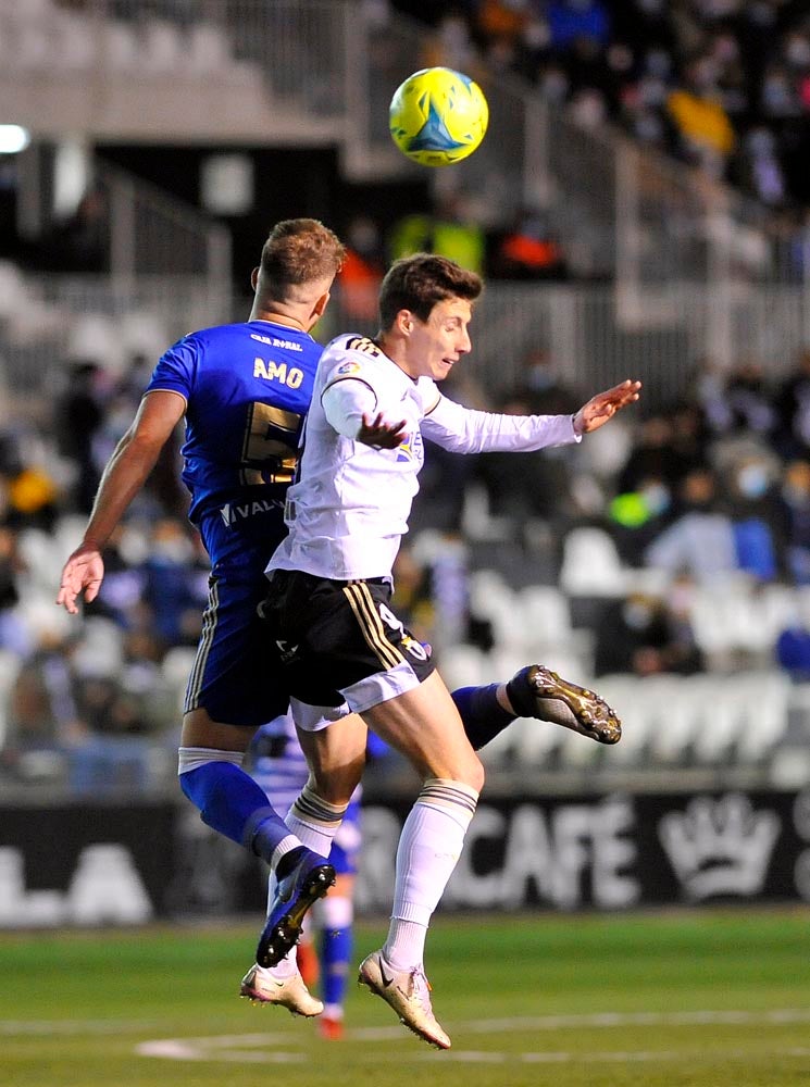 Fotos: El Burgos CF se hace con un nuevo derbi