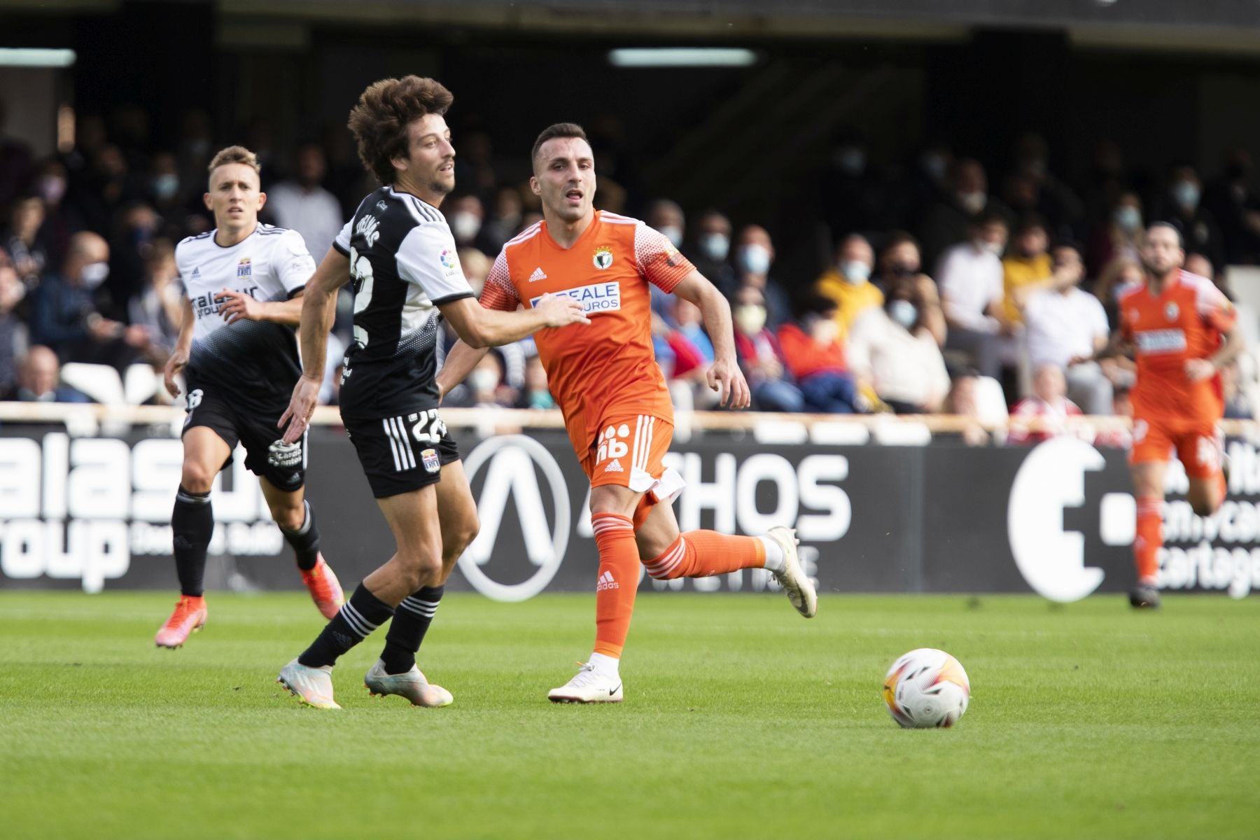 Fotos: El Burgos CF no puede con el FC Cartagena
