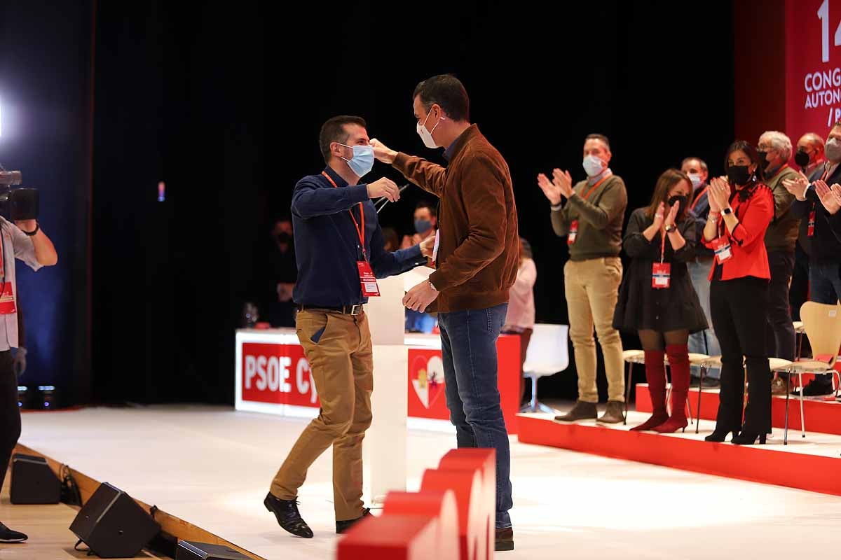 Luis Tudanca y Pedro Sánchez en el Congreso Autonómico del PSOE de Castilla y León. 