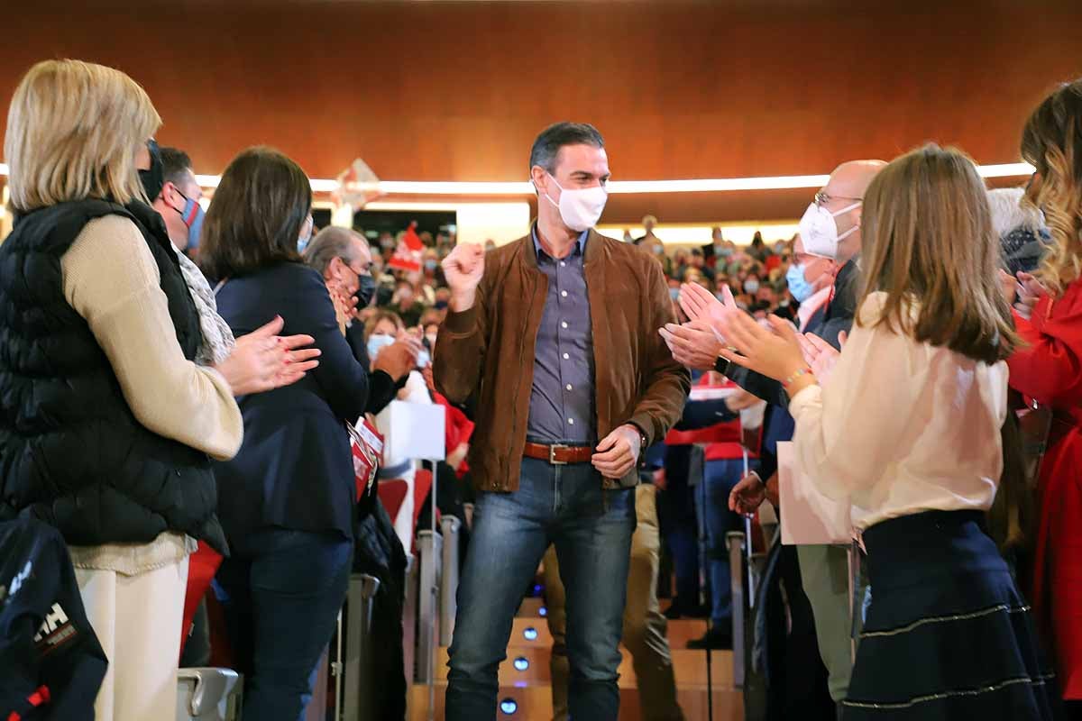 Luis Tudanca y Pedro Sánchez en el Congreso Autonómico del PSOE de Castilla y León. 