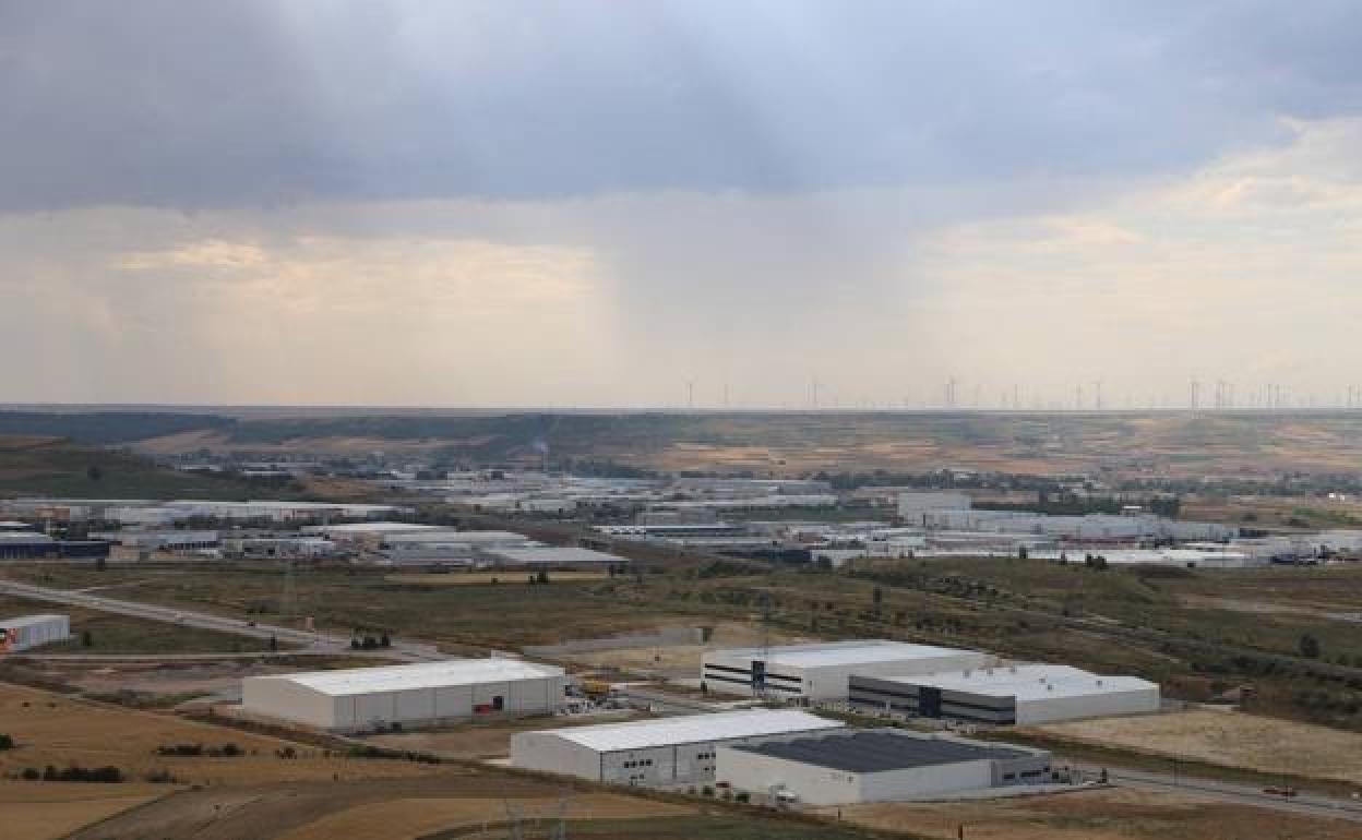 Vistas del polígono de Villalonquéjar. 