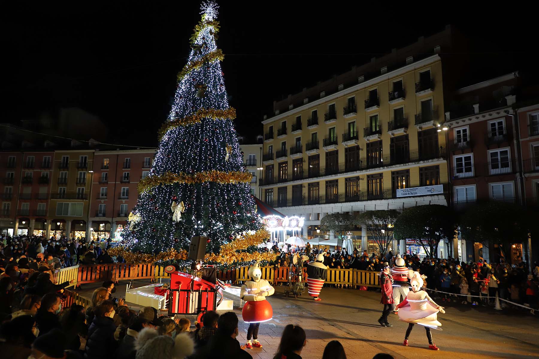 Fotos: Burgos da comienzo a su particular Navidad