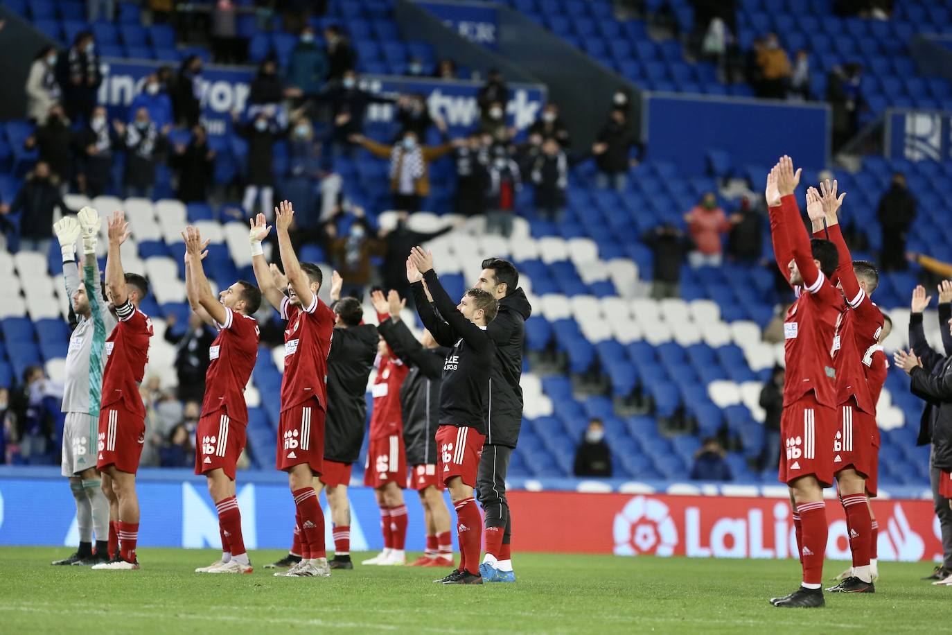 El Burgos CF celebra la victoria. 