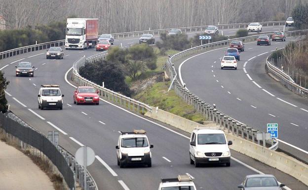 Cuatro heridos graves en seis accidentes durante el puente de la Constitución en Burgos