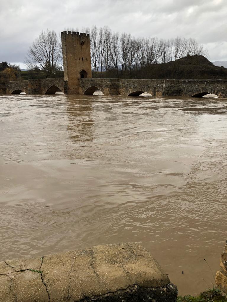 Fotos: El agua se retira de Las Merindades y Miranda