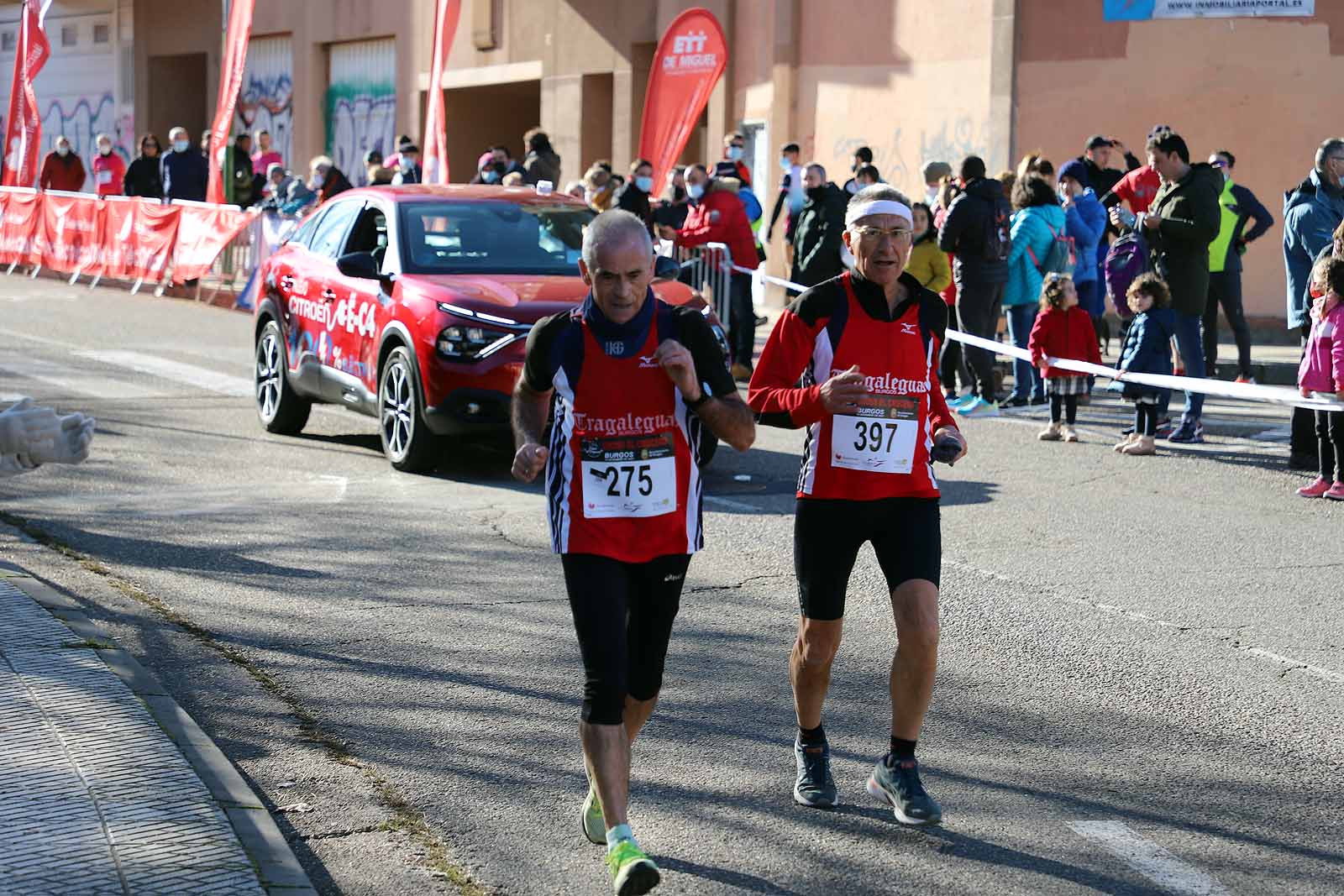 1.600 atletas disfrutan de la mítica prueba atlética en El Crucero.