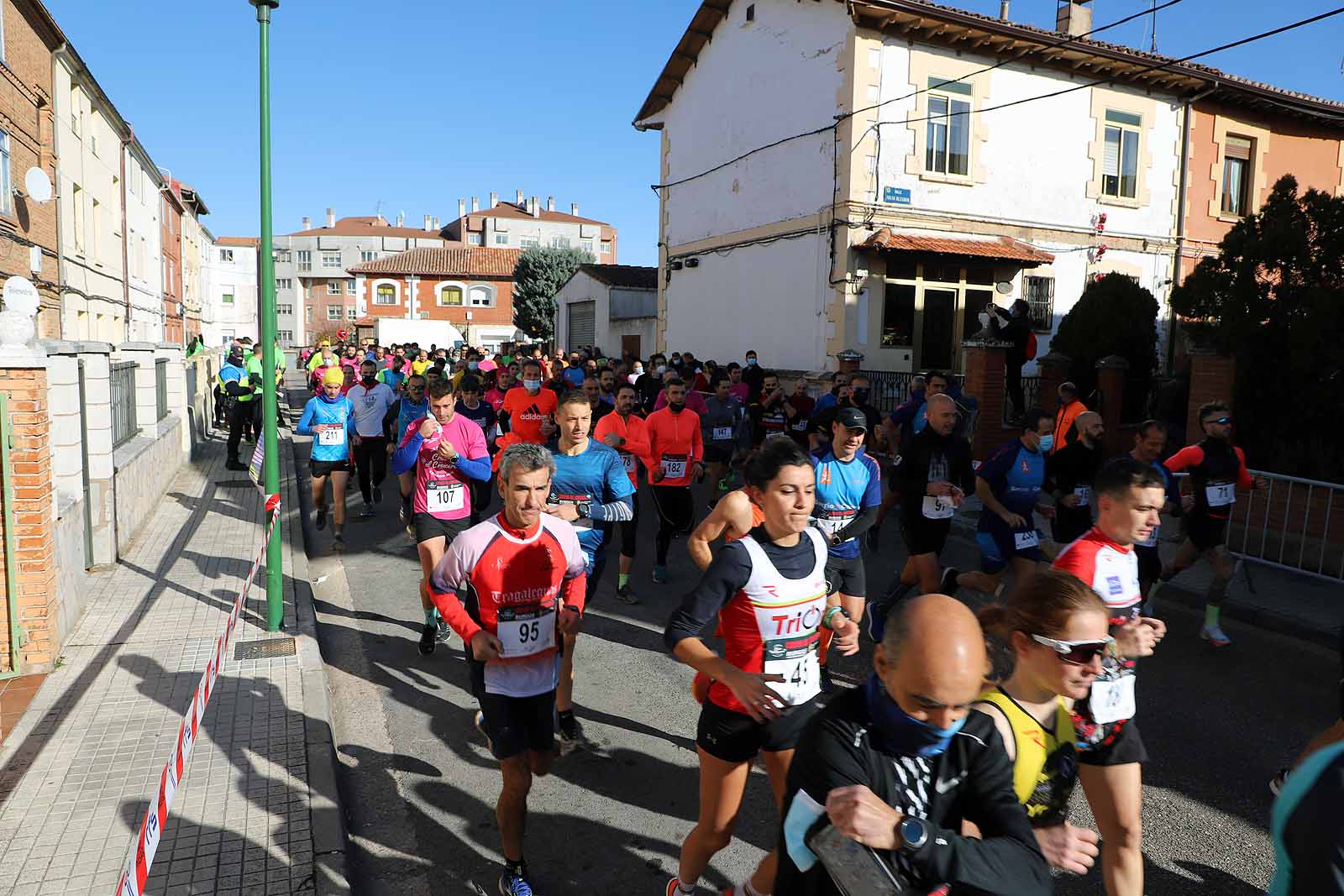 1.600 atletas disfrutan de la mítica prueba atlética en El Crucero.