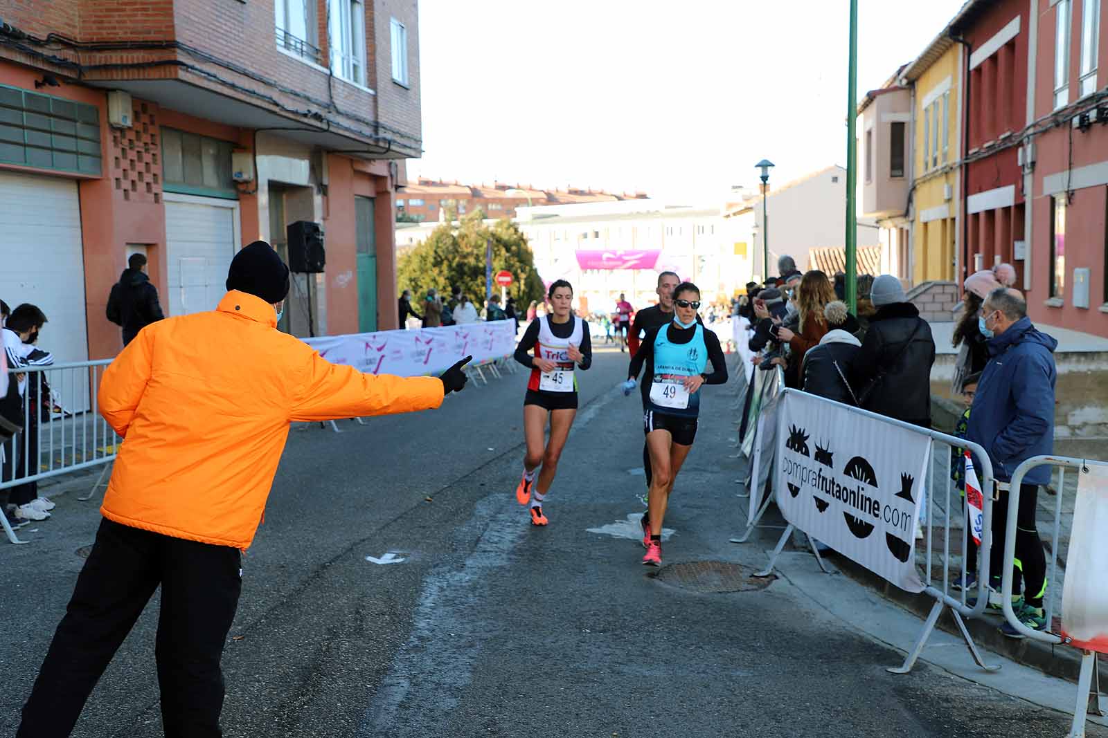 1.600 atletas disfrutan de la mítica prueba atlética en El Crucero.