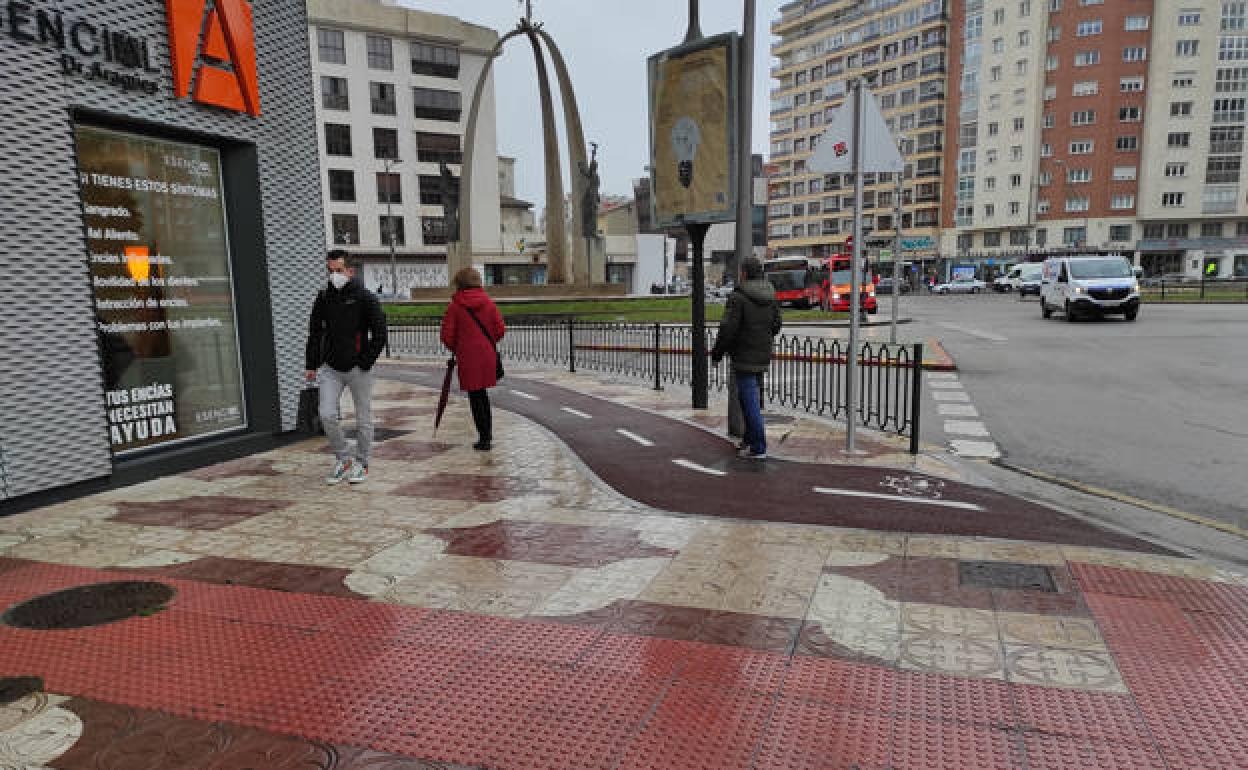 Carril bici por una de las calles de la capital burgalesa. 