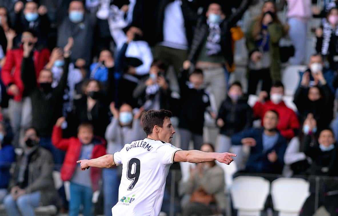 Fotos: El Burgos CF - SD Amorebieta, en imágenes