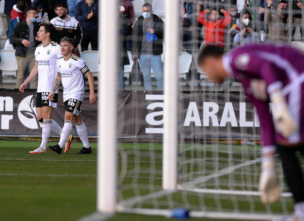 Fotos: El Burgos CF - SD Amorebieta, en imágenes