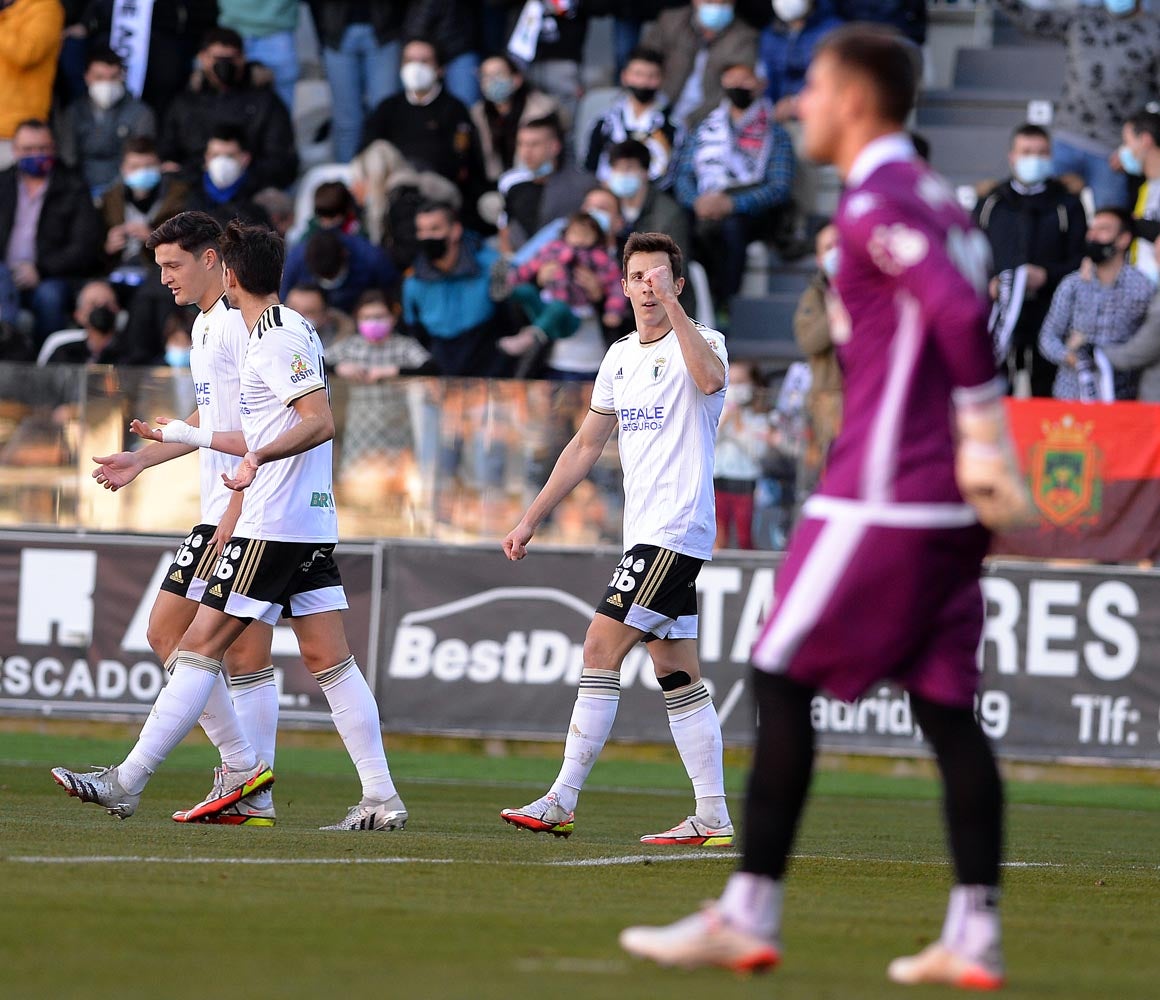 Fotos: El Burgos CF - SD Amorebieta, en imágenes