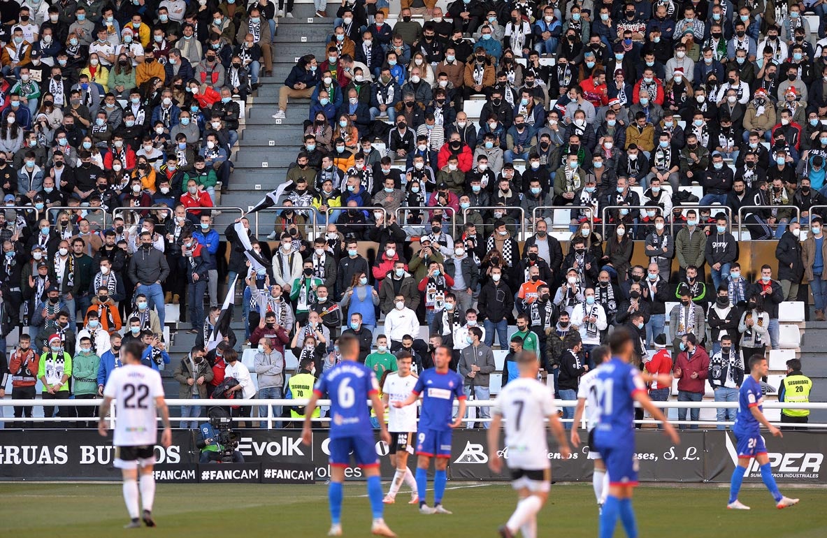 Fotos: El Burgos CF - SD Amorebieta, en imágenes