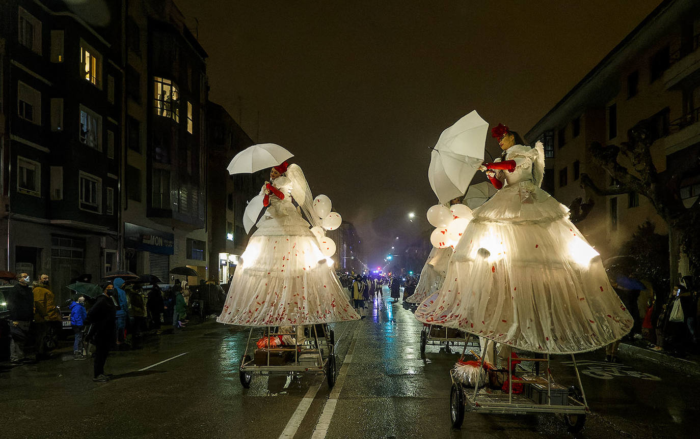 Fotos: Ilusión, frío y mascarillas para recibir a los Reyes Magos