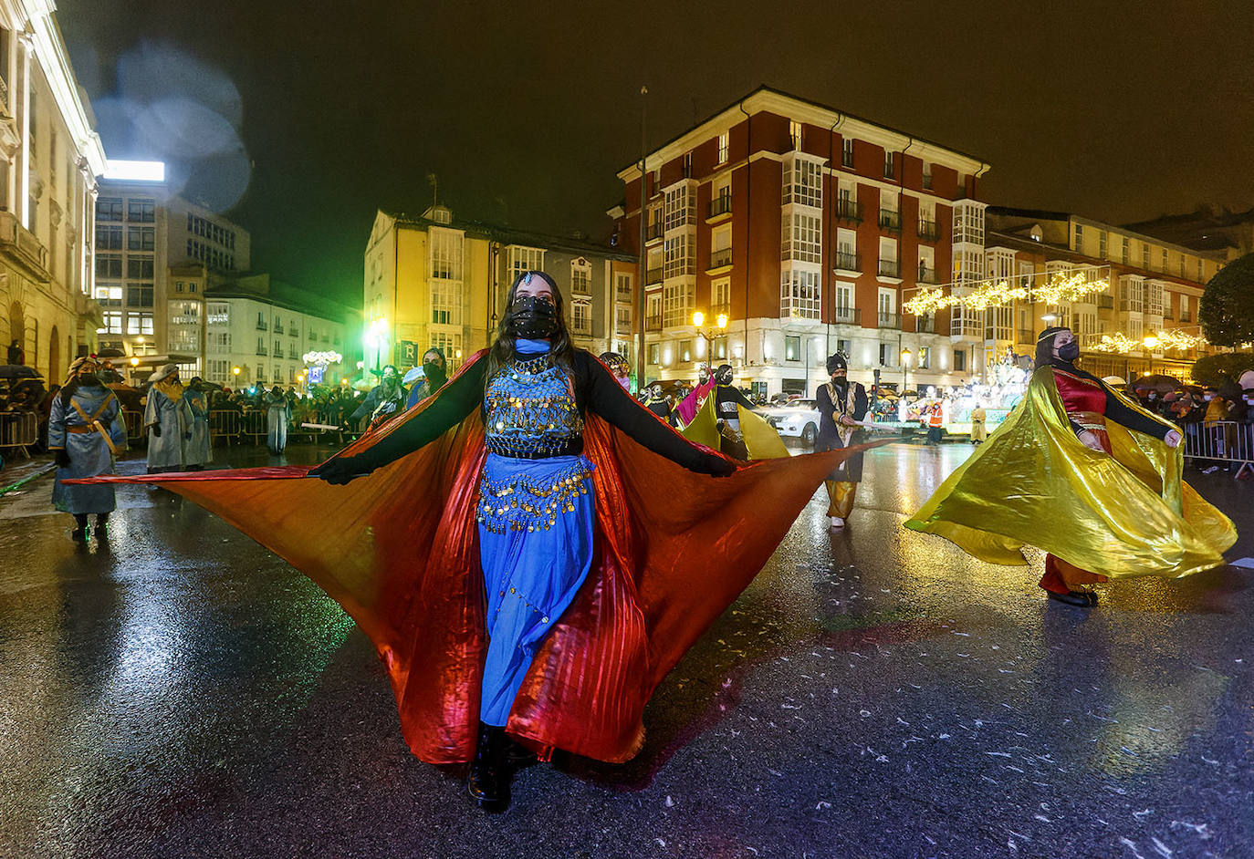 Fotos: Ilusión, frío y mascarillas para recibir a los Reyes Magos