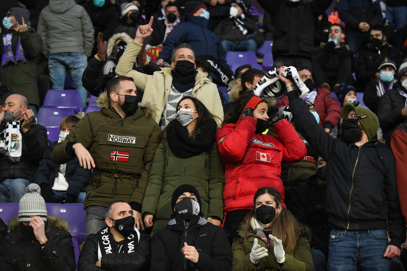 Centenares de aficionados del Burgos CF se hicieron notar en Valladolid.