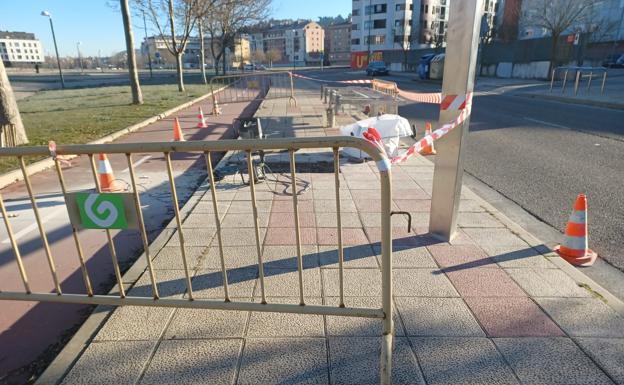 Exigen recuperar la parada de bus de la calle Murcia en Fuentecillas