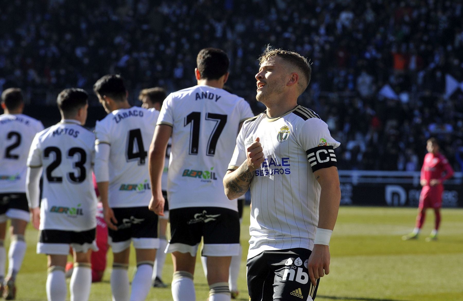 Fotos: El Burgos golea al Leganés